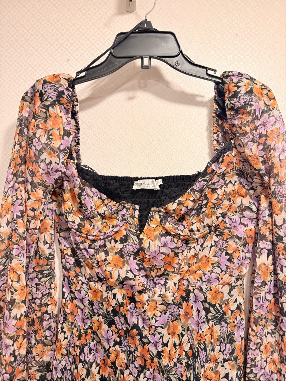 ASTR The Label Sylvie Floral Maxi Dress Size M Romantic Event Dress - Picture 6 of 16
